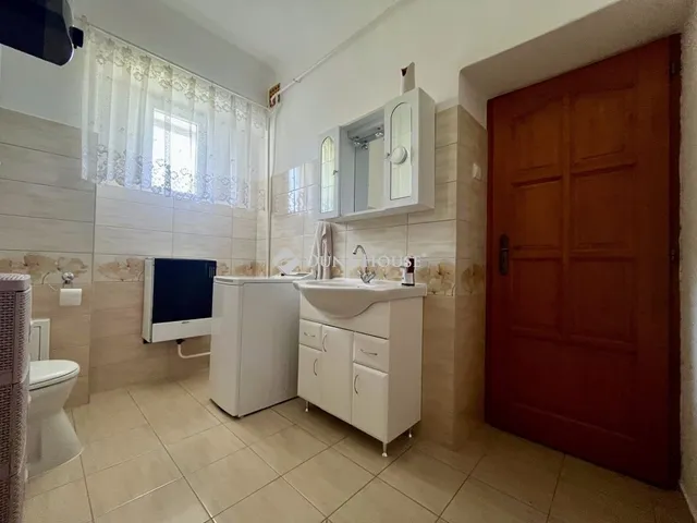 Eladó ház Kakasd 85 nm