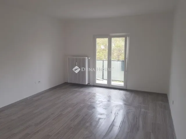 Eladó lakás Pécs 54 nm