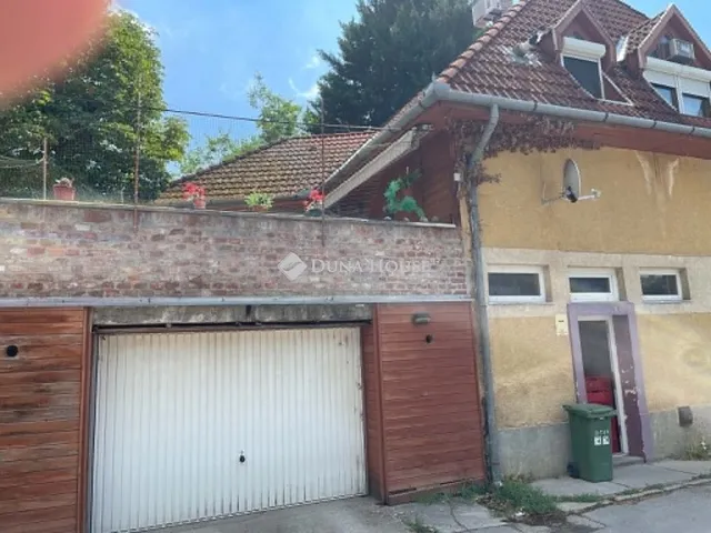 Eladó lakás Pécs 94 nm