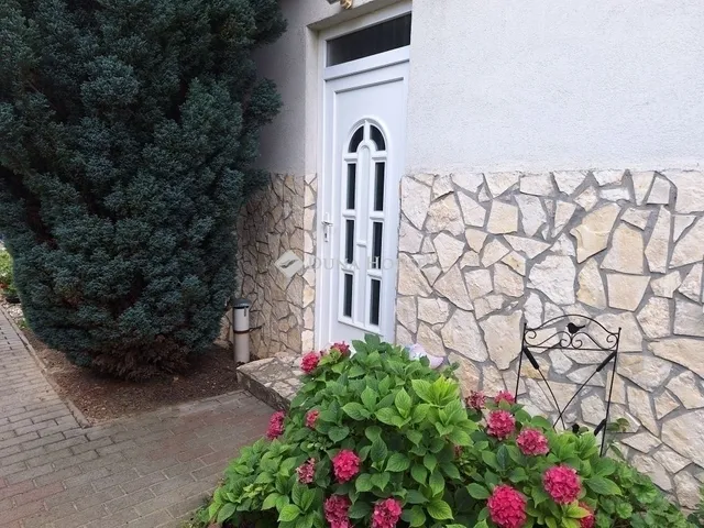 Eladó lakás Pécs 70 nm