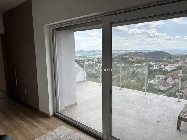 Eladó lakás Pécs 127 nm
