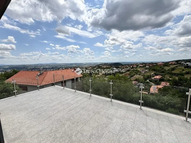 Eladó lakás Pécs 127 nm