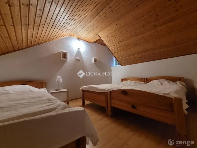 Eladó ház Abaliget 210 nm