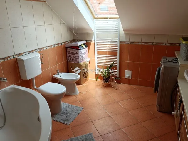 Eladó lakás Pécs 163 nm