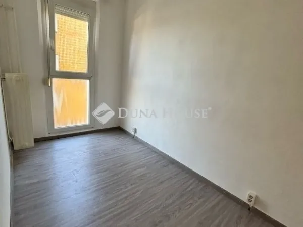 Eladó lakás Pécs 35 nm