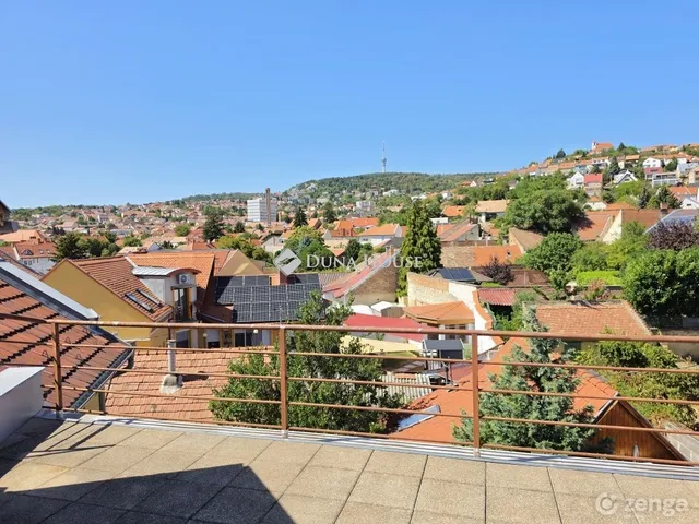 Kiadó lakás Pécs 94 nm