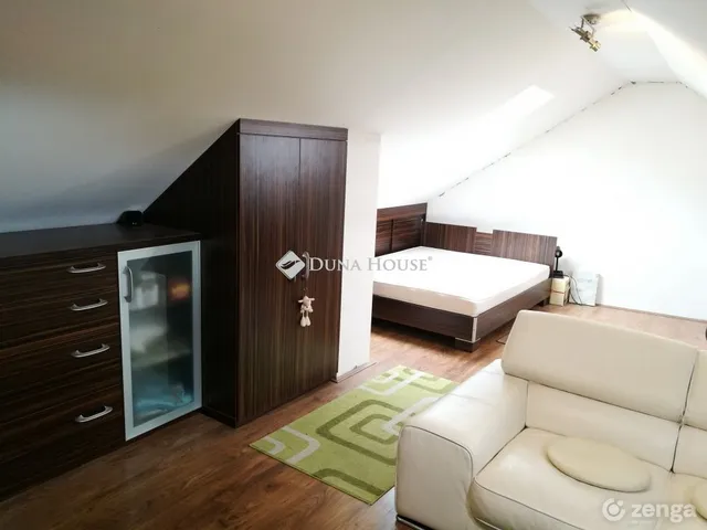 Kiadó lakás Pécs 94 nm