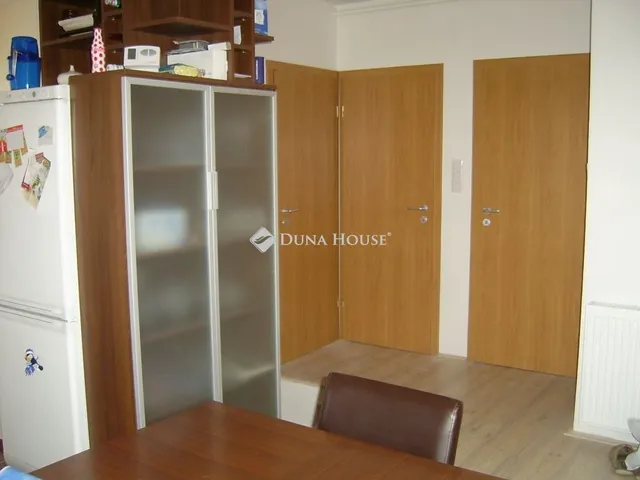 Kiadó lakás Pécs 94 nm