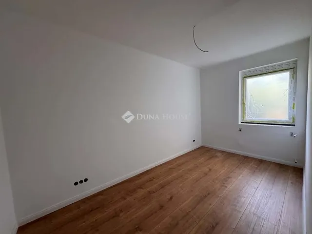 Eladó lakás Pécs 67 nm