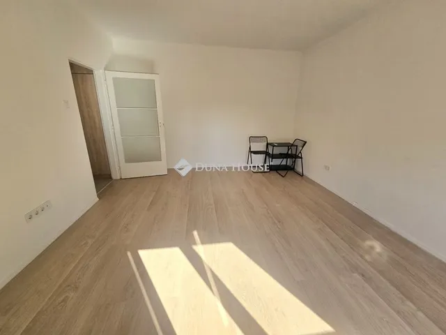 Eladó lakás Pécs 54 nm