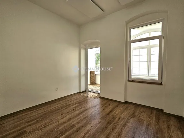 Eladó lakás Pécs 26 nm