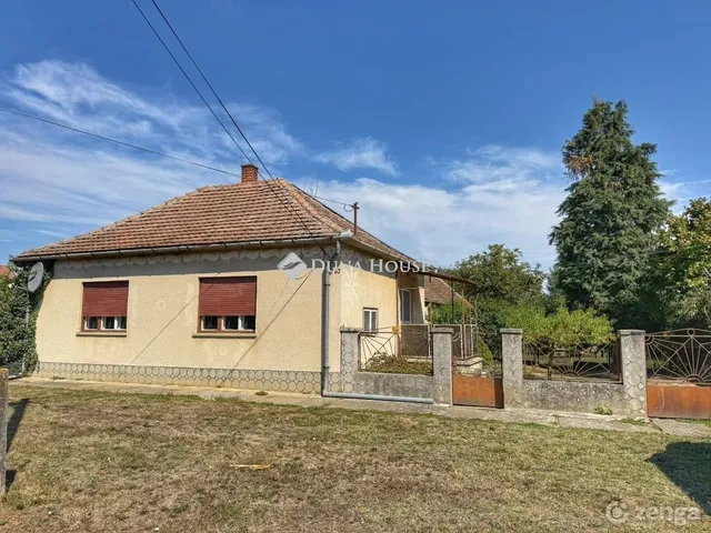 Eladó ház Kovácshida 100 nm