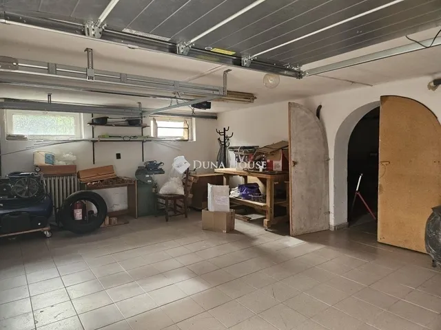Eladó ház Pécs 208 nm