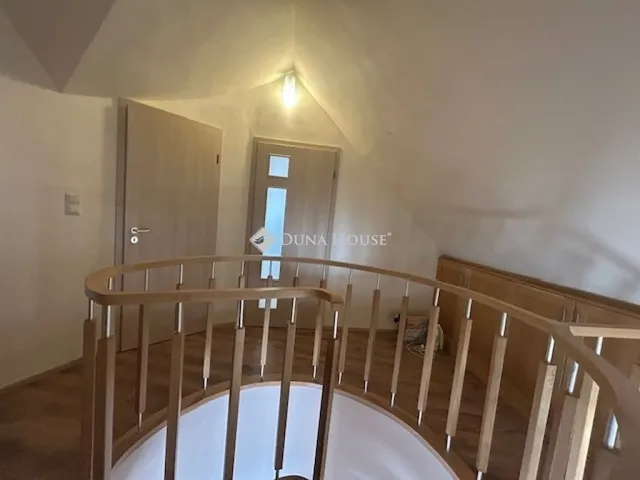 Eladó lakás Pécs 102 nm