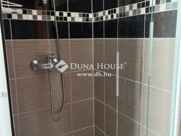 Eladó ház Balatonfenyves 441 nm