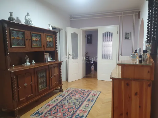 Eladó ház Pécs, Kertváros 240 nm