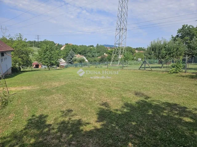 Eladó telek Pécs, Újhegy 1290 nm