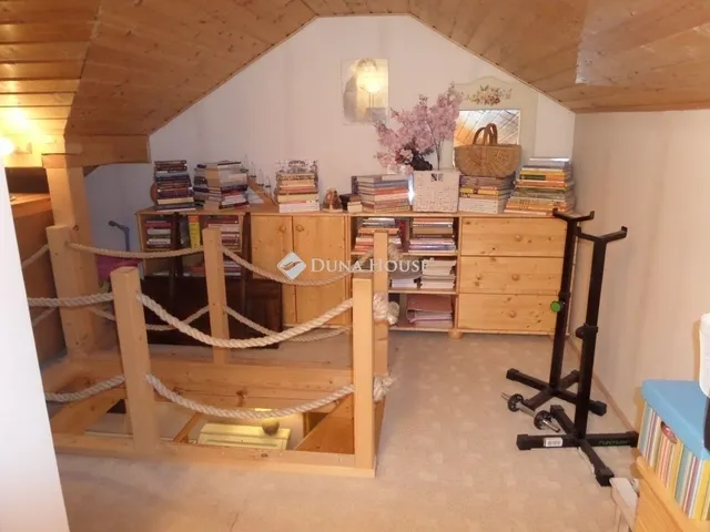 Eladó ház Nagykozár 130 nm