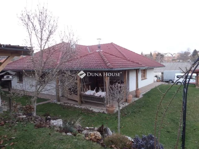 Eladó ház Nagykozár 130 nm