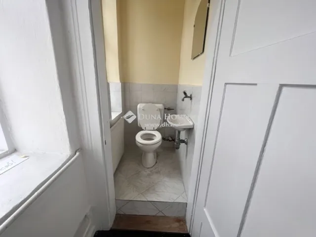 Eladó lakás Pécs, Belváros 121 nm