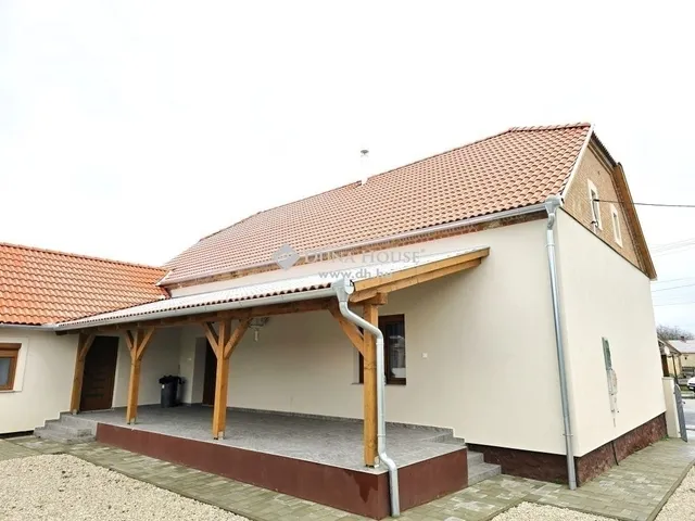 Eladó ház Felsőszentmárton 137 nm