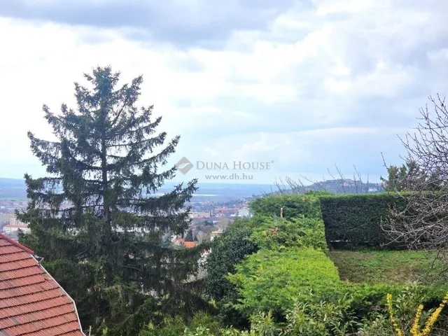 Eladó ház Pécs 163 nm