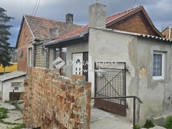 Eladó ház Pécs 63 nm