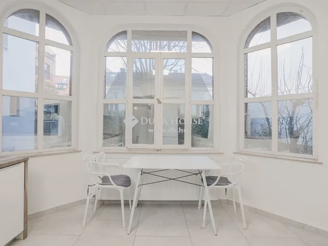 Eladó lakás Pécs 138 nm