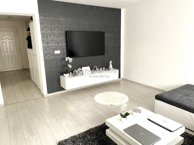 Eladó lakás Pécs, Mecsekoldal 59 nm