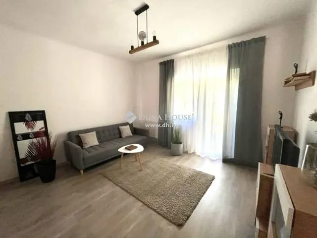 Eladó ház Pécs, Tettye 65 nm