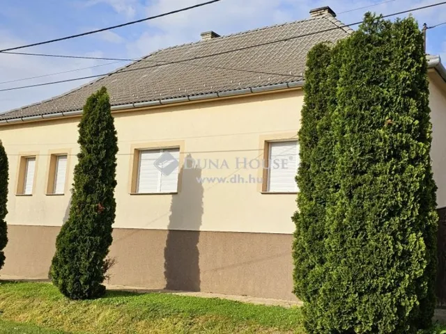 Eladó ház Szajk 156 nm