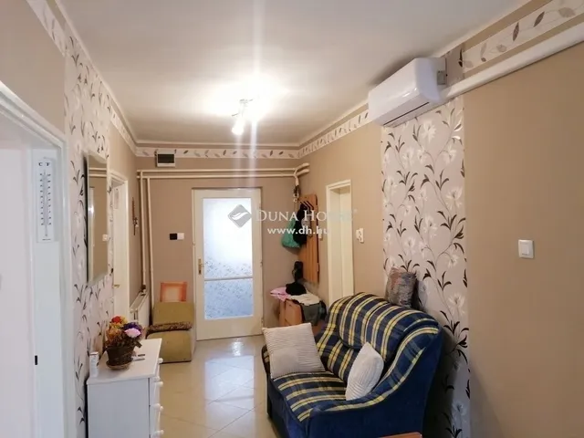 Eladó ház Komló 95 nm