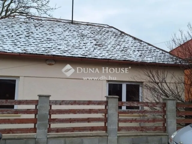 Eladó ház Pécs, Budai városrész 70 nm