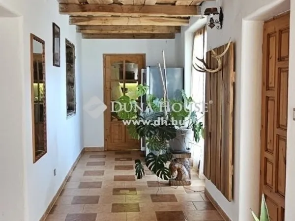 Eladó ház Egerág 178 nm