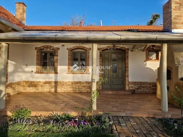 Eladó ház Egerág 178 nm