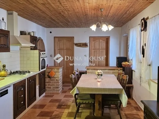 Eladó ház Egerág 178 nm