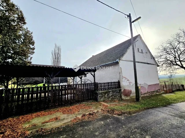 Eladó ház Geresdlak 107 nm