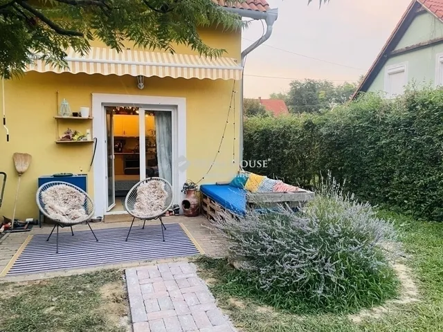 Eladó lakás Pécs, Újhegy 70 nm