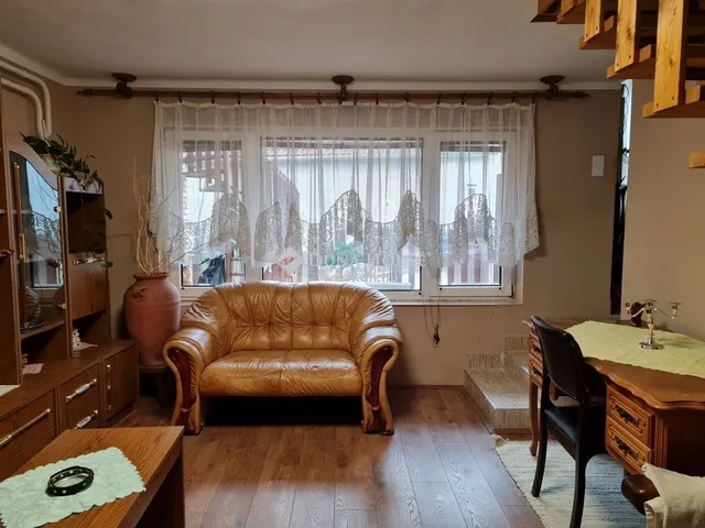 Kiadó lakás Pogány 70 nm