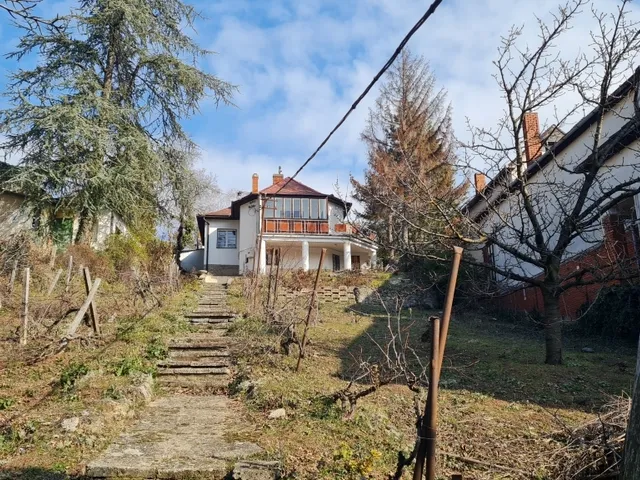 Eladó ház Pécs, Szkókó 87 nm