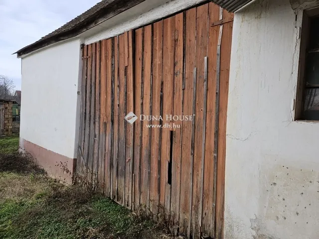 Eladó ház Véménd 150 nm