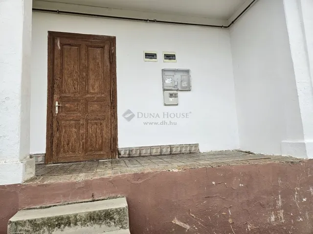 Eladó ház Véménd 150 nm