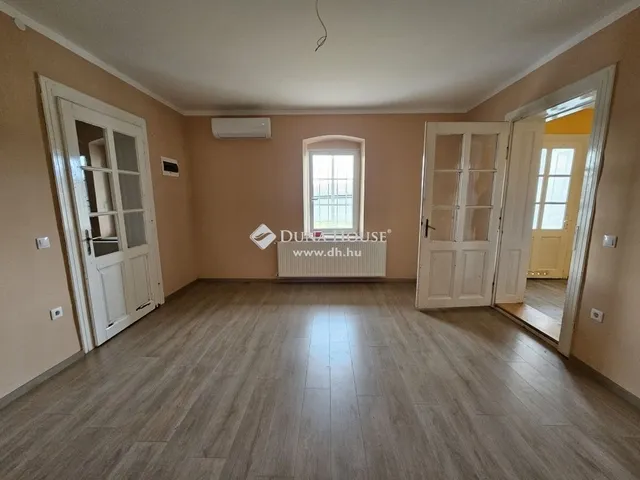 Eladó ház Véménd 150 nm