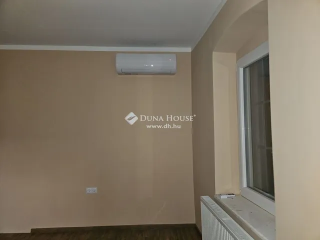 Eladó ház Véménd 150 nm