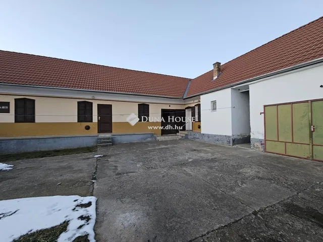 Eladó ház Véménd 85 nm