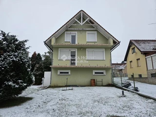 Eladó ház Véménd 160 nm