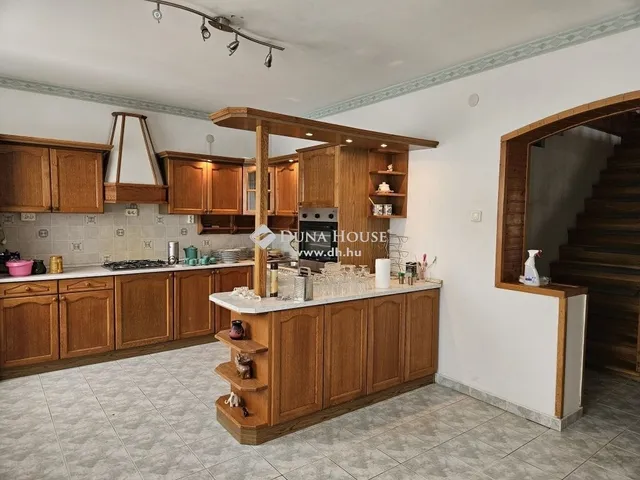 Eladó ház Véménd 160 nm