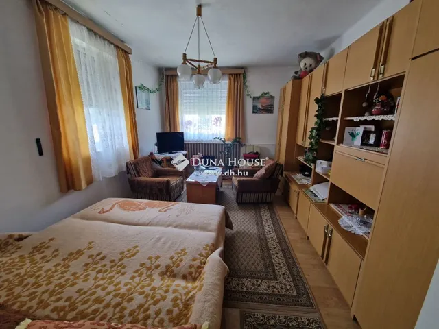 Eladó ház Majs 90 nm