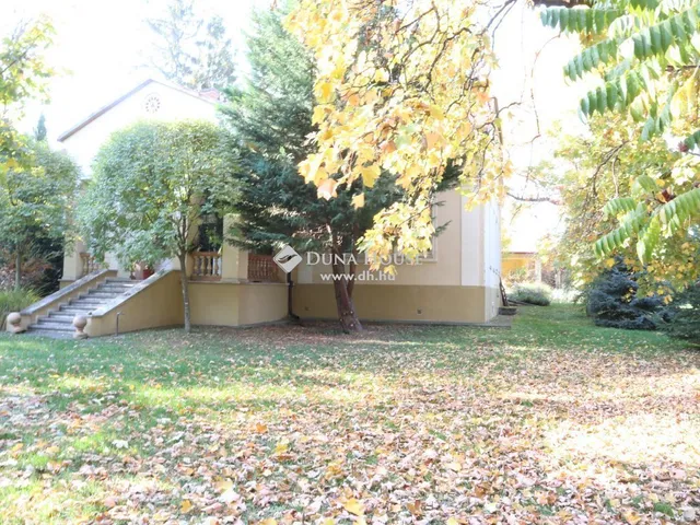 Eladó ház Pécsvárad 618 nm