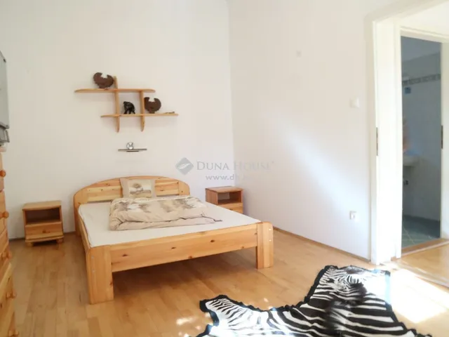 Eladó ház Pécsvárad 618 nm